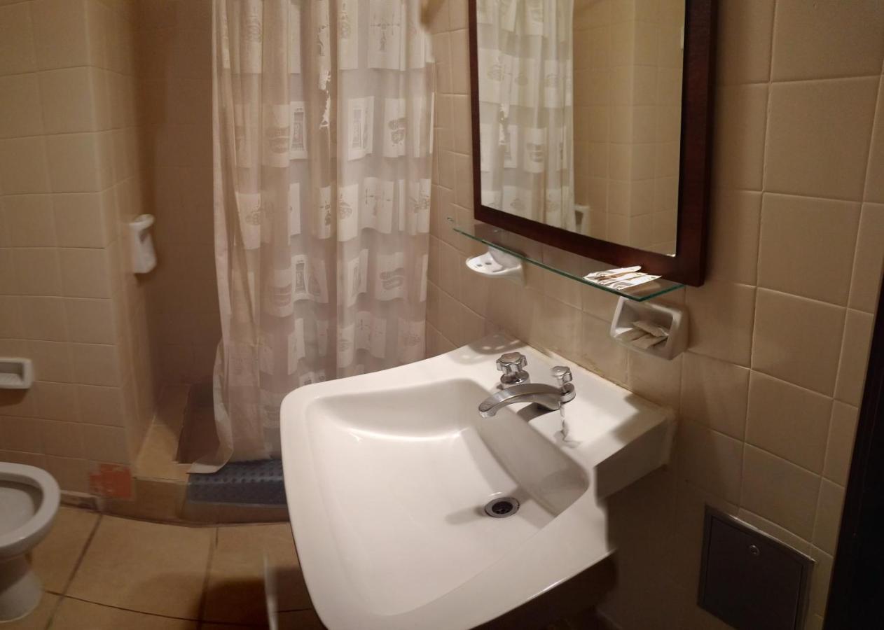 Crystal Hotel سالتا المظهر الخارجي الصورة